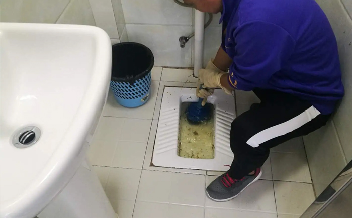 丰满疏通蹲坑